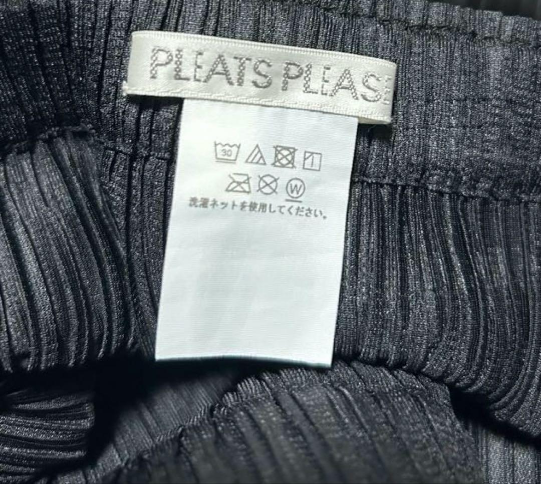 PLEATS PLEASE ISSEY MIYAKE プリーツパンツ