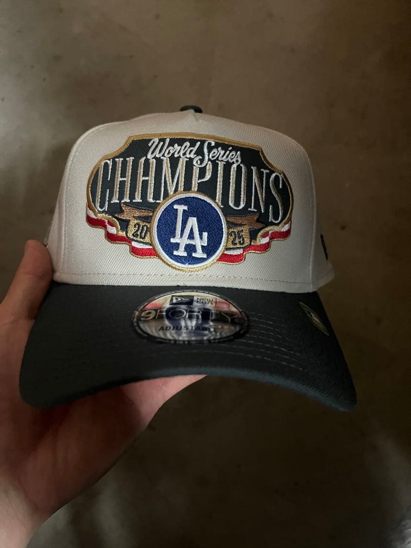 も*も様 2025年ワールドシリーズチャンピオンキャップ