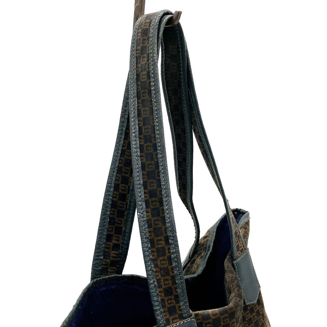 【OLD GUCCI】トートバッグ スクエアGG柄　ベロア調生地