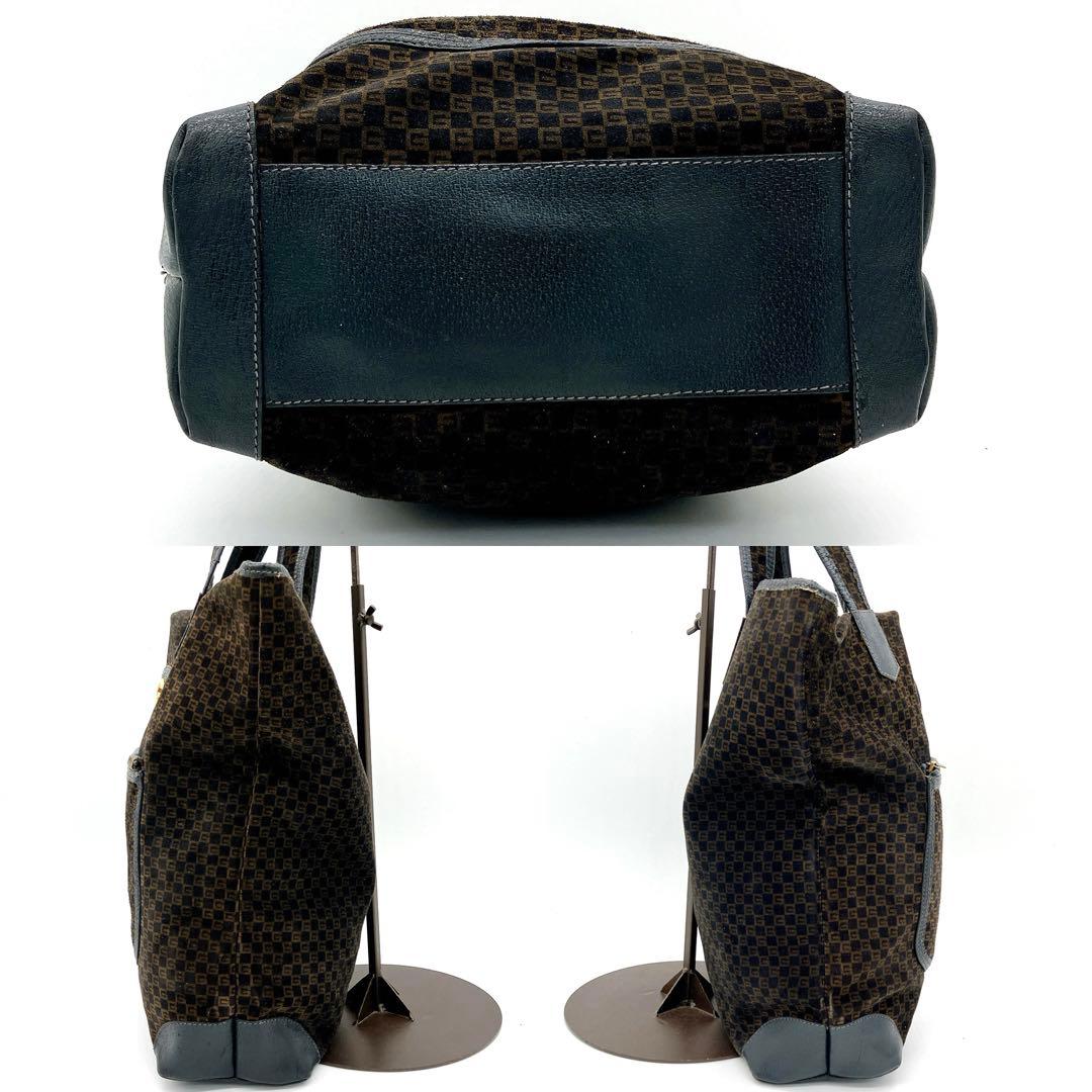 【OLD GUCCI】トートバッグ スクエアGG柄　ベロア調生地