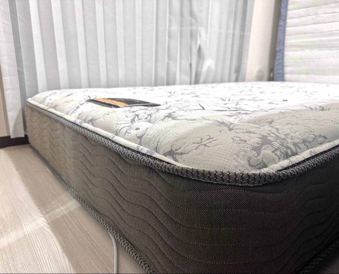 シモンズ 6.5インチゴールデンバリュースイートECO セミダブルマットレス