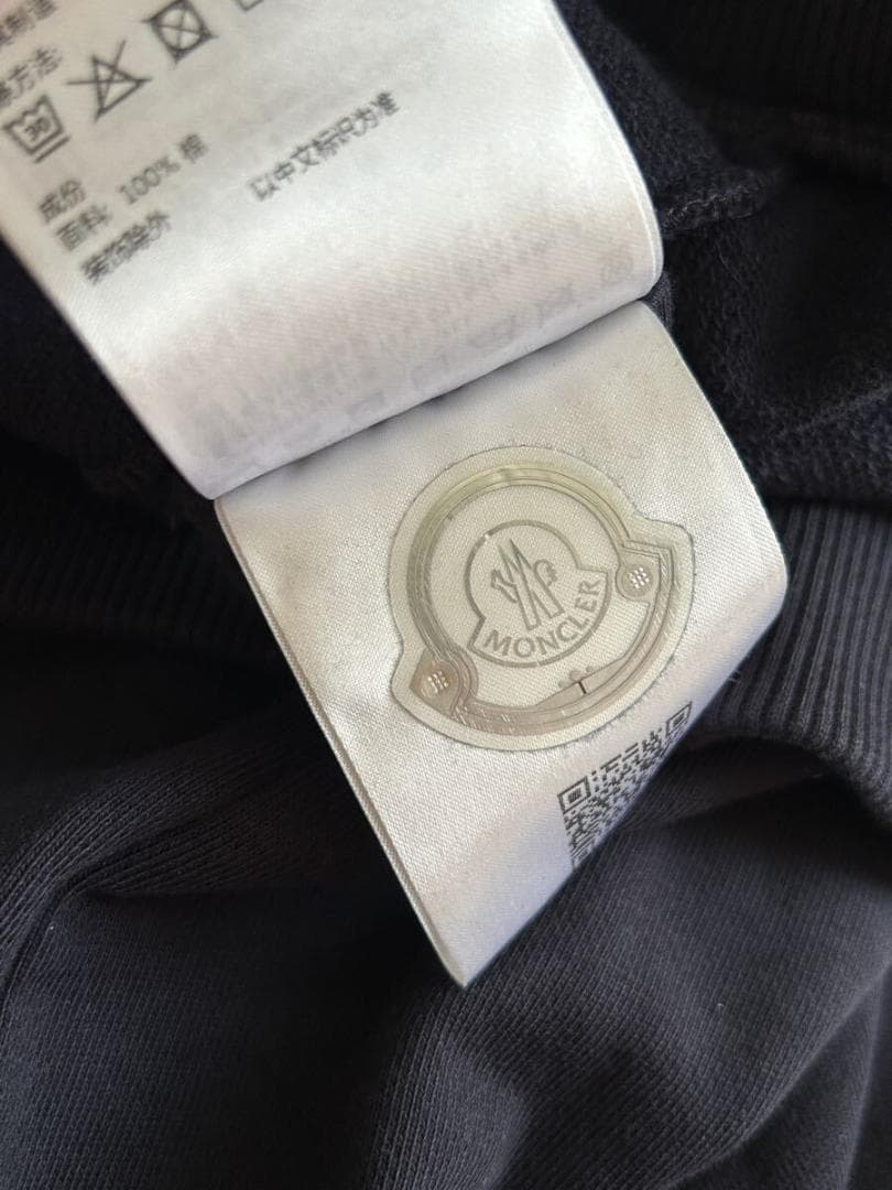 ★モンクレール　22年　スウェット　140センチ　10歳　ネイビー　美品★