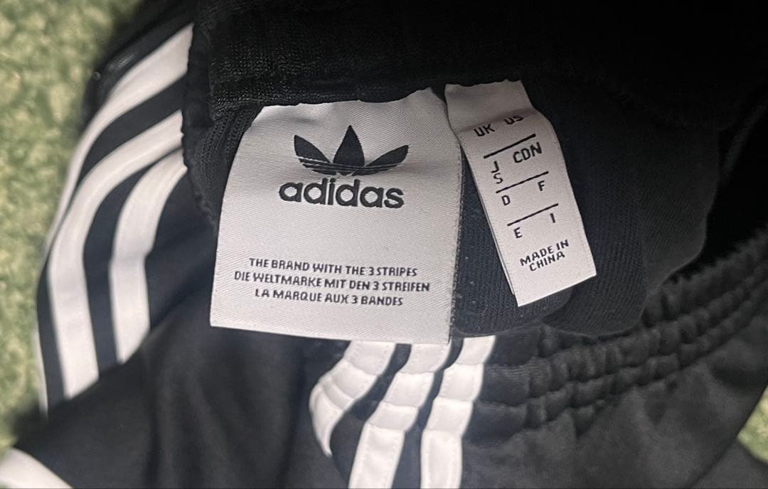 アディダス　ベッケンバウアー　ジェンダーニュートラル　ブラック　パンツ　S