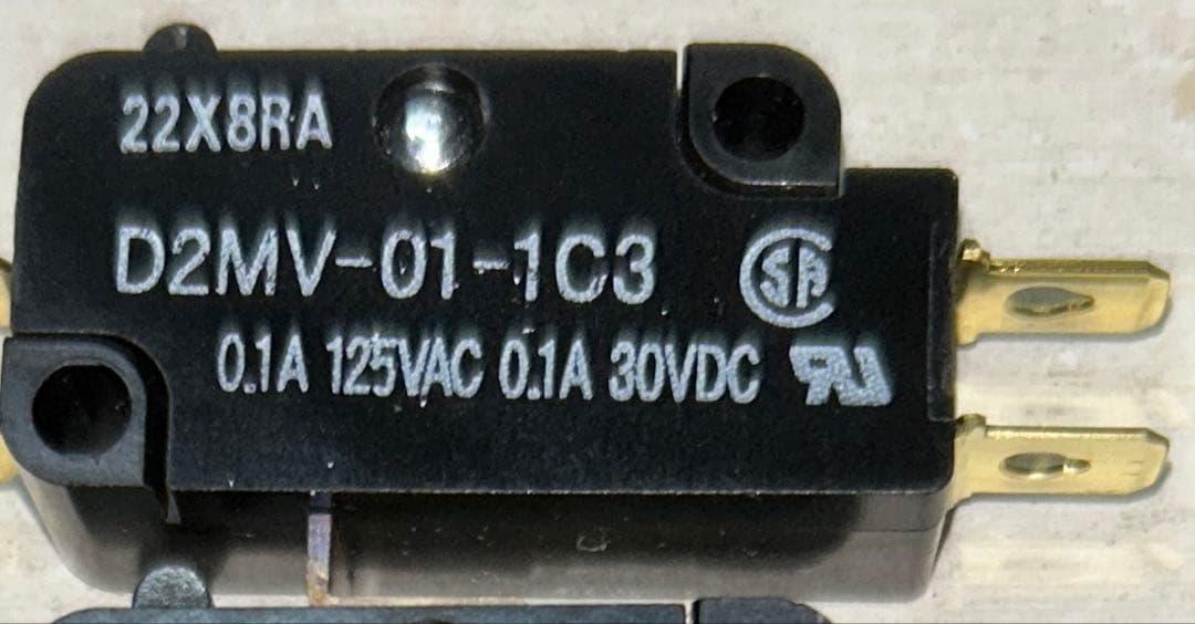 【現品限り】マイクロスイッチ D2MV-01-1C3他53個セット