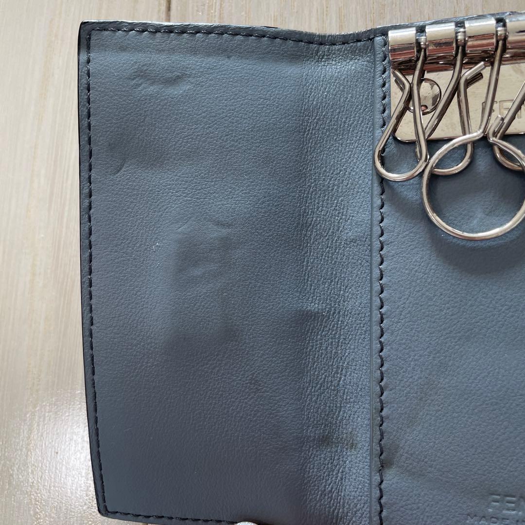 フェンディ FENDI PEEKABOO ピーカブー キーケース 6連 レザー