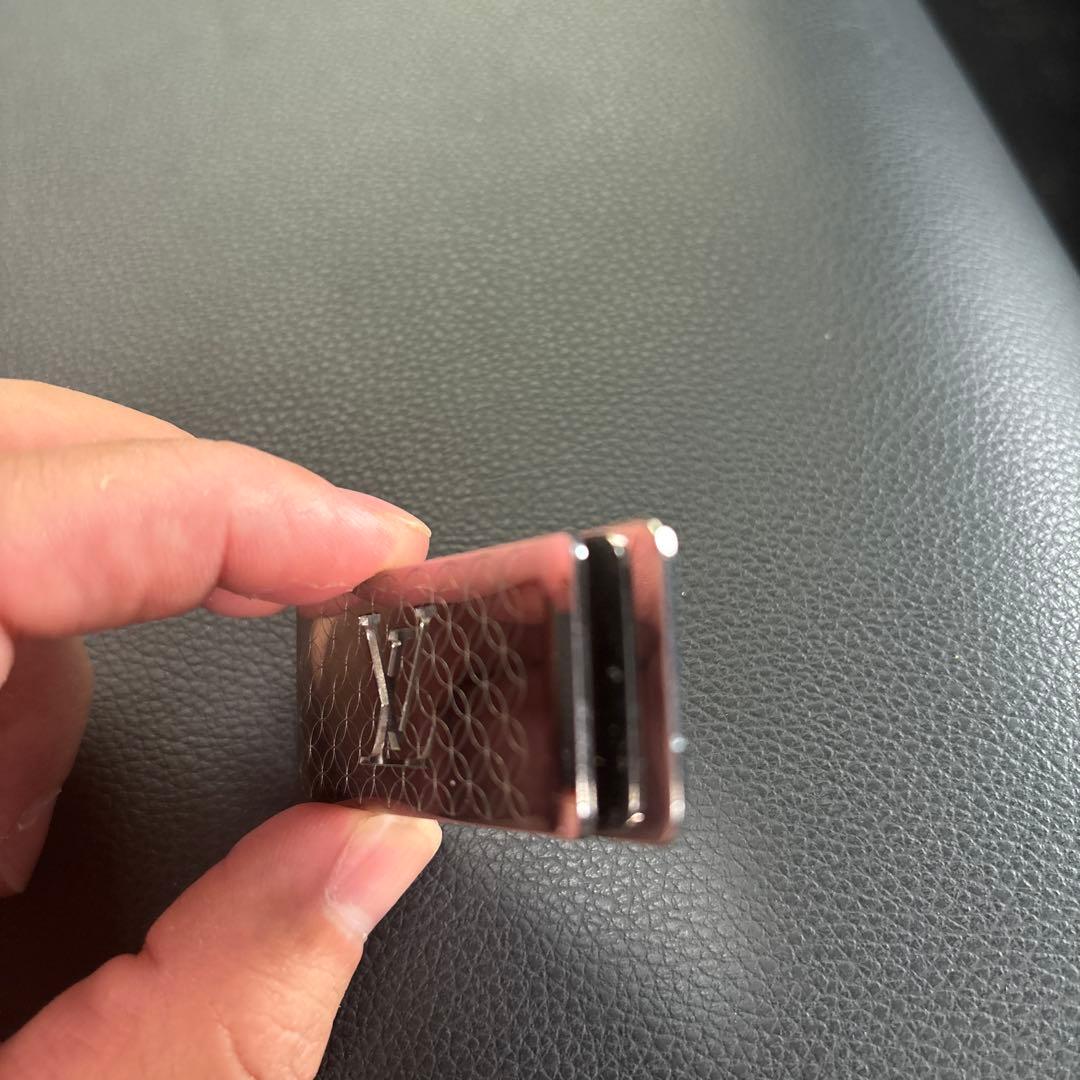 5月20日まで送料込み17000円 美品　　ルイ・ヴィトン　ロゴ マネークリップ