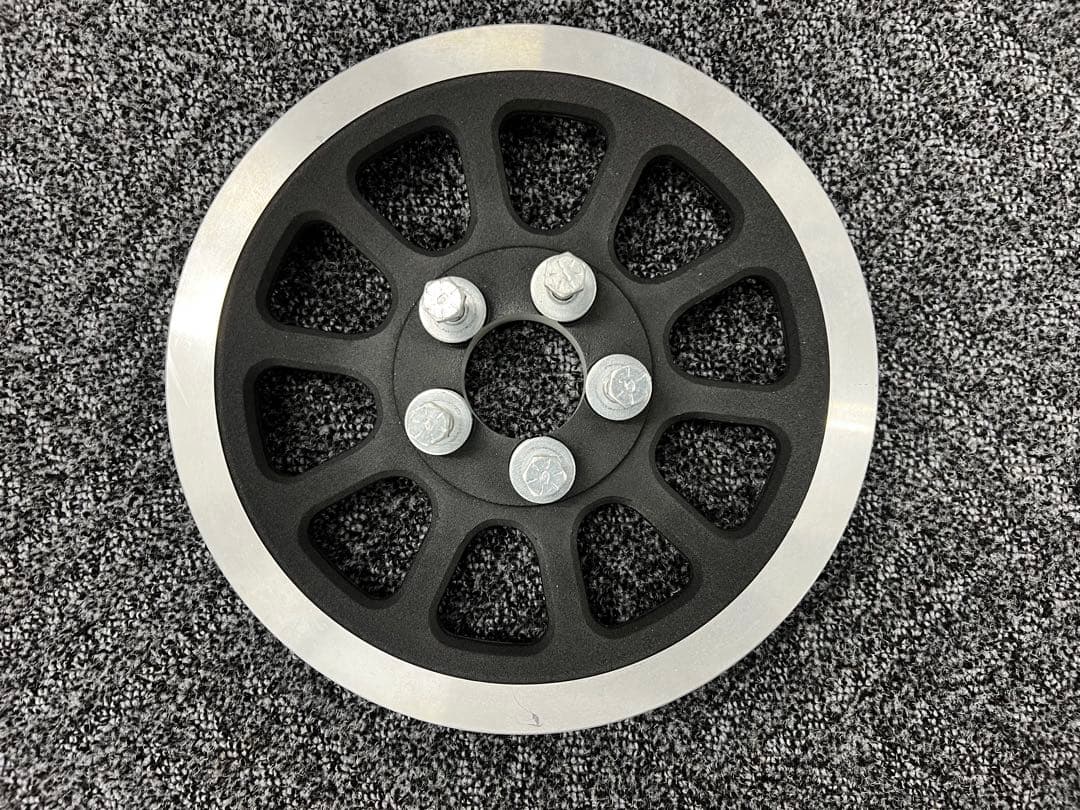 FXBRSブレイクアウト純正ホイール