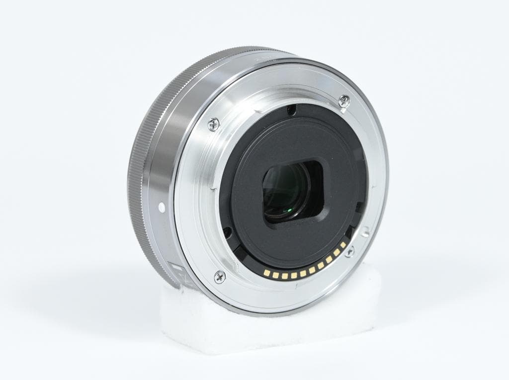 【超美品】 ソニー　SONY E 16mm F2.8 SEL16F28