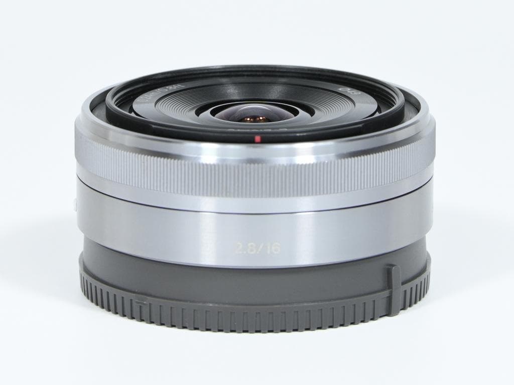 【超美品】 ソニー　SONY E 16mm F2.8 SEL16F28
