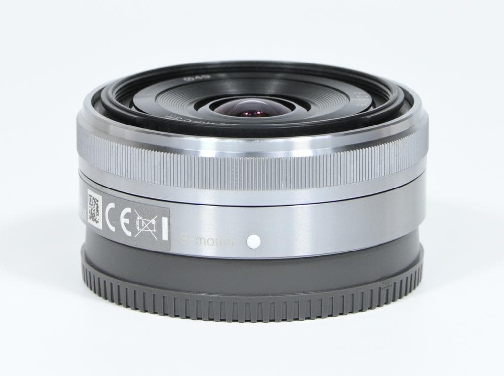 【超美品】 ソニー　SONY E 16mm F2.8 SEL16F28