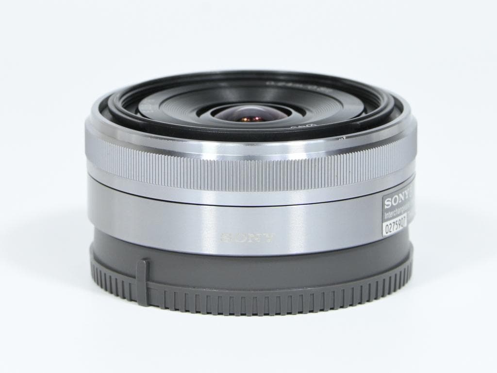 【超美品】 ソニー　SONY E 16mm F2.8 SEL16F28