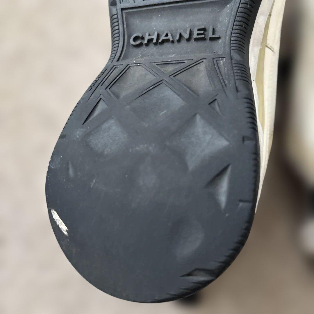CHANEL スニーカー　ホワイト