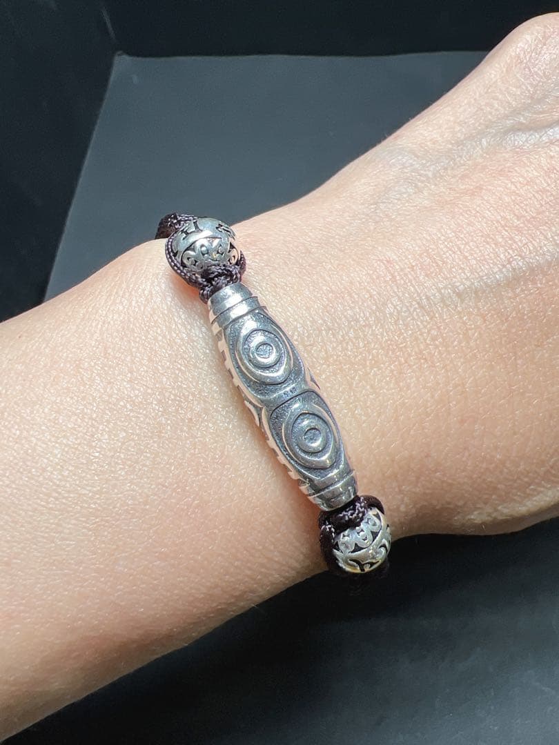 龍眼天珠紐ブレス　純銀シルバー 最高のパワー権力 金運財運 魔除け 幸福呼ぶ❣️