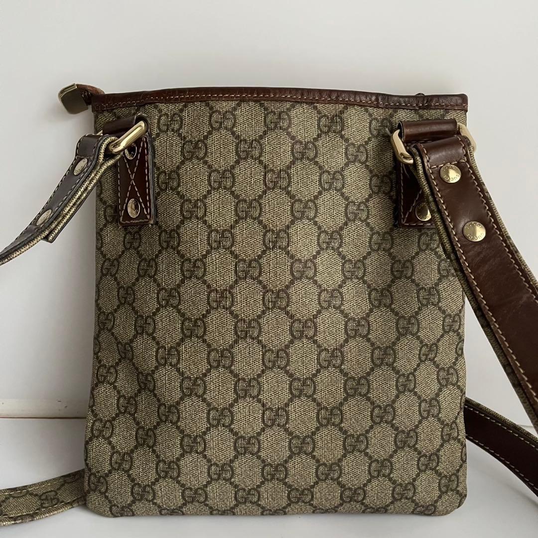 極美品✨　GUCCI ショルダーバッグ　pvc ベージュ　シェリーライン