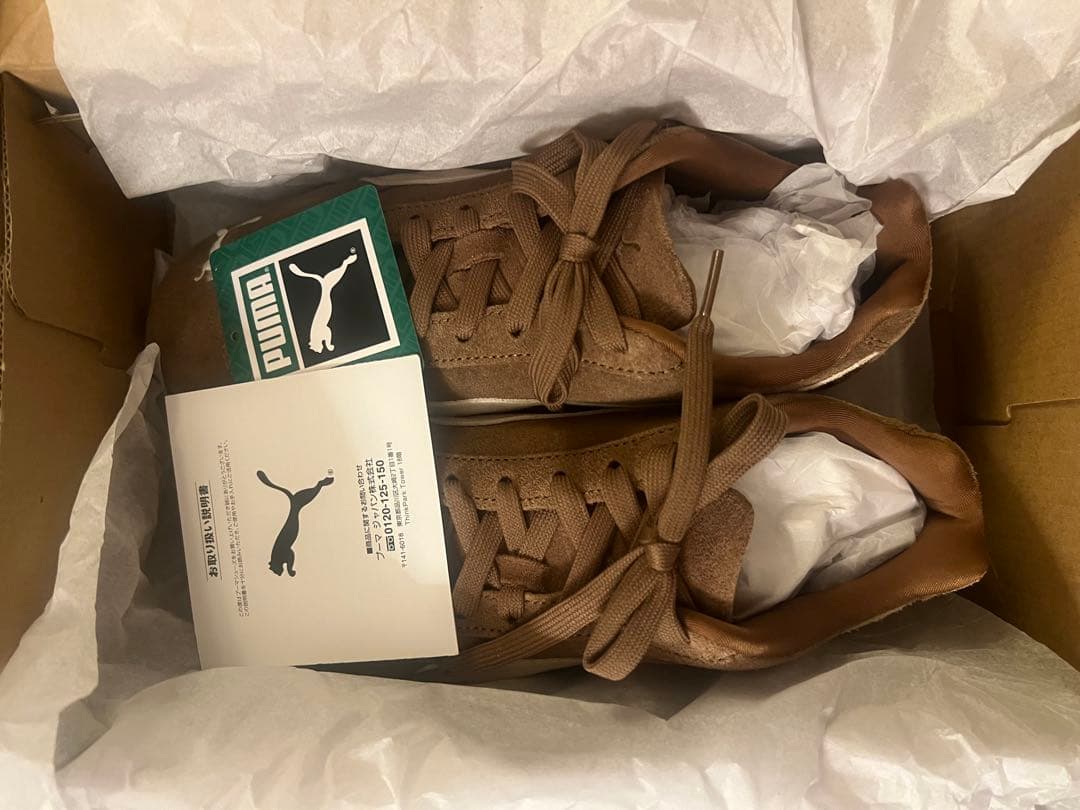 送料込み　人気　Puma スピードキャット スニーカー　 ブラウン24cm