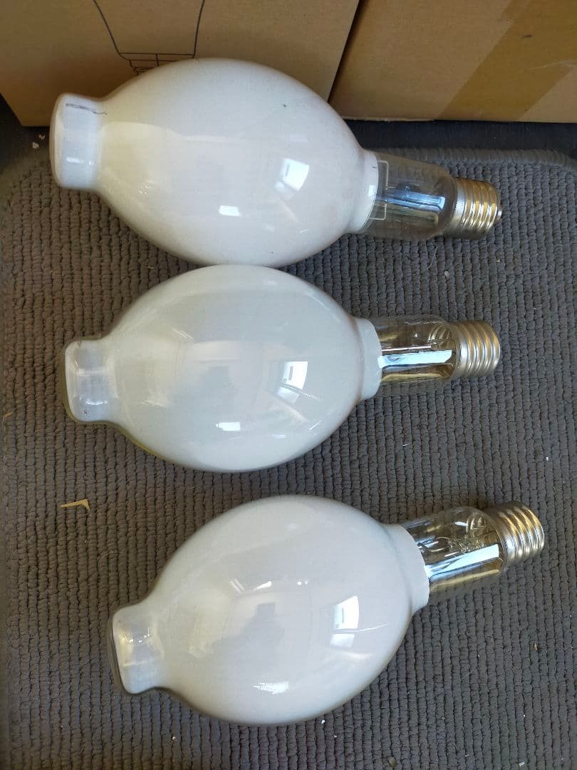 TOSHIBA 等 水銀灯 HF400X 卵型 ホワイト（中古品）計4個セット