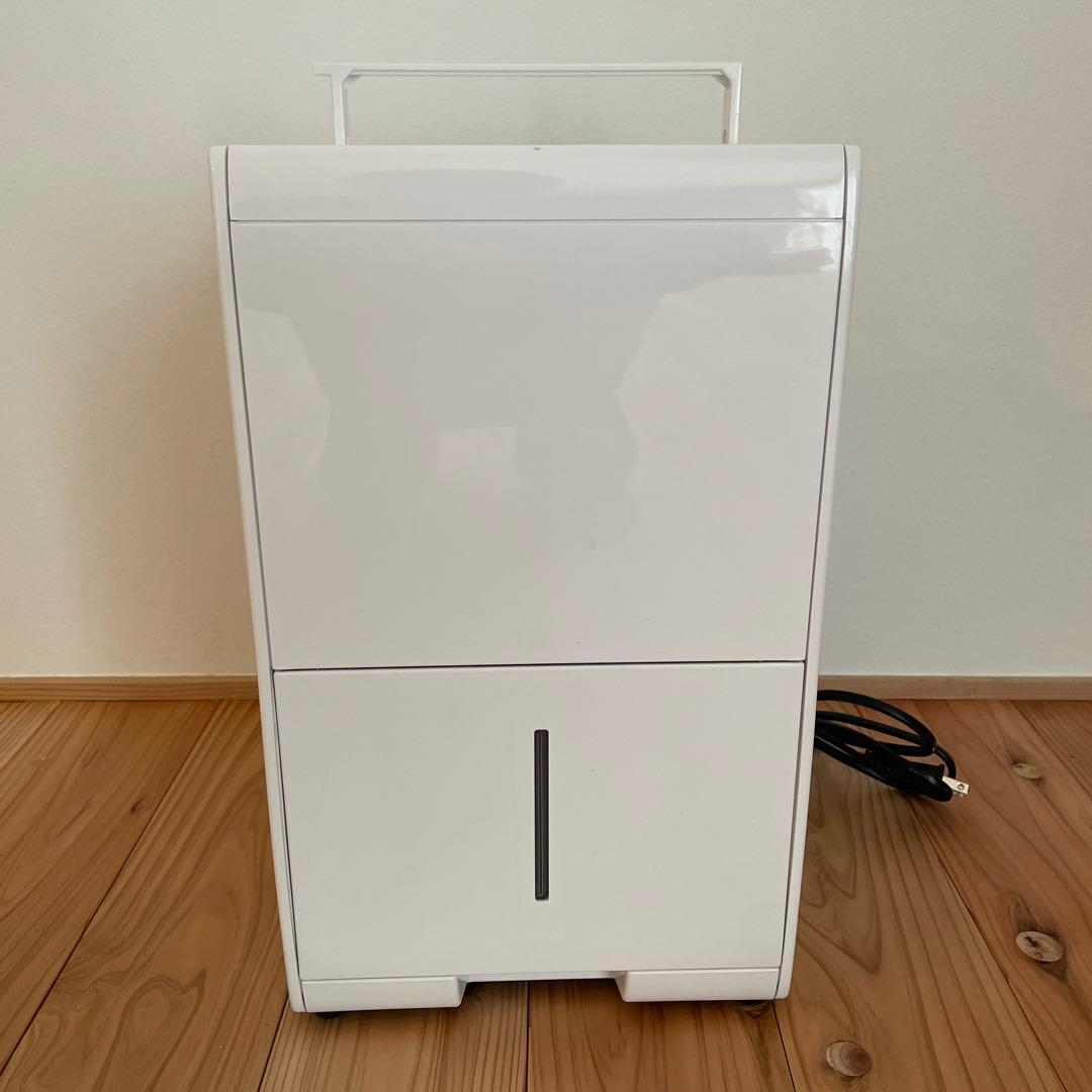 22年製 アイリスオーヤマ　除湿機　IJC-J56-W