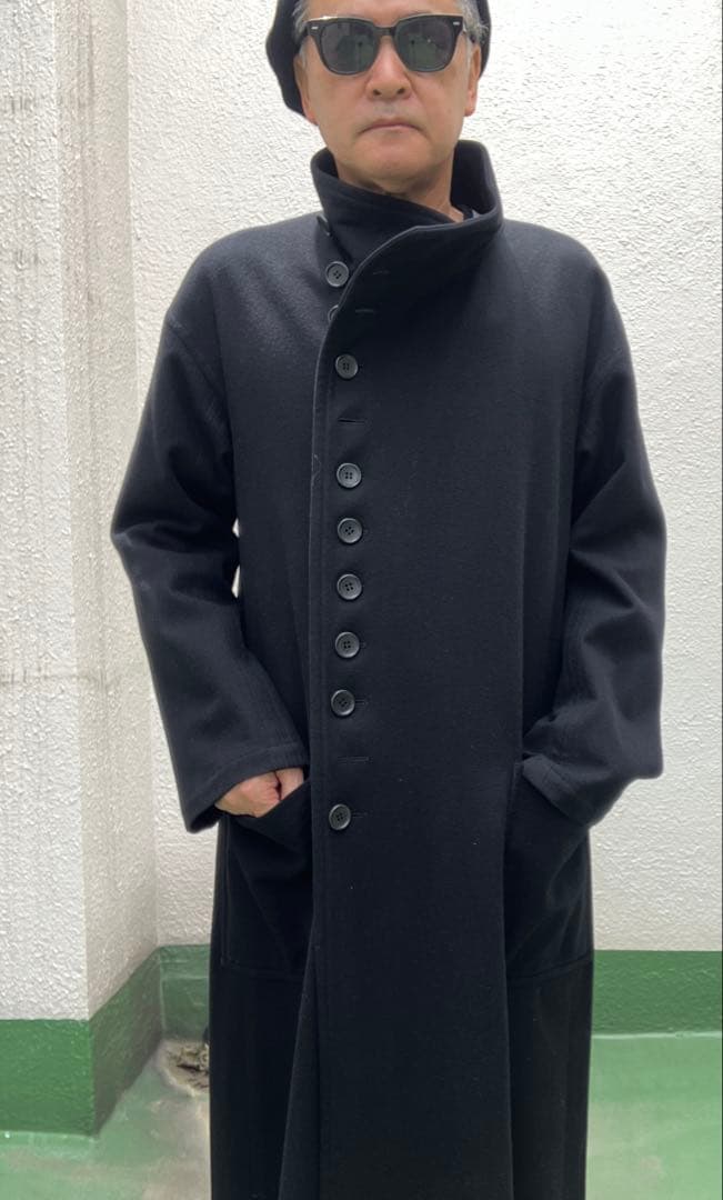黒のロングコート ウール
