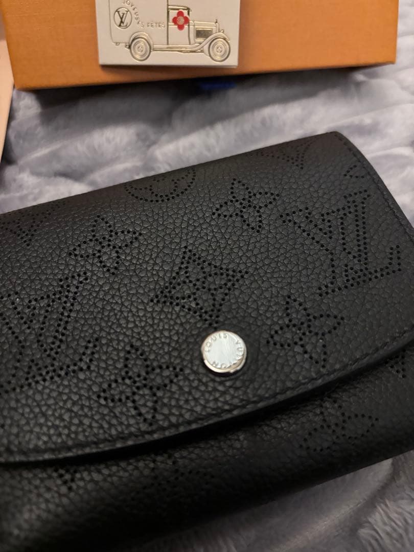 【5ｈ限定セール‼️】 LOUIS VUITTON ポルトフォイユイリスコンパクト