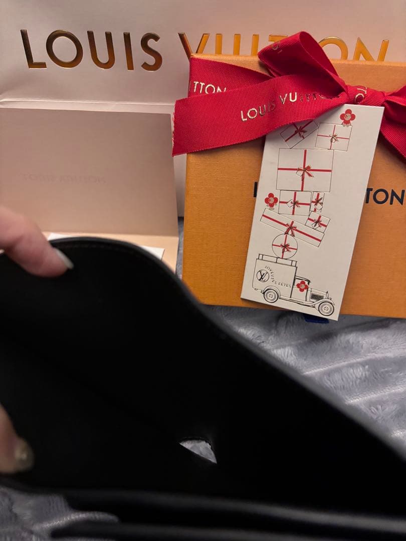 【5ｈ限定セール‼️】 LOUIS VUITTON ポルトフォイユイリスコンパクト