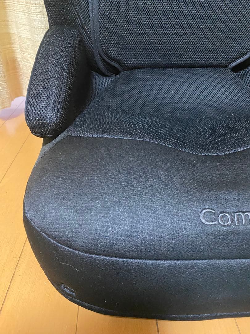 中古美品　コンビ　ジョイトリップアドバンス　ISOFIX 2024年製