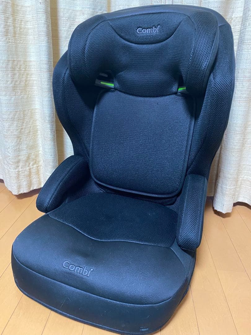 中古美品　コンビ　ジョイトリップアドバンス　ISOFIX 2024年製