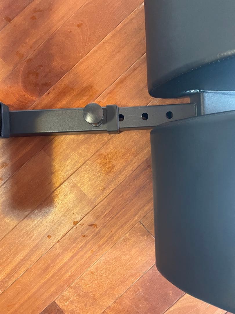 トレーニング機器　グルートハムディベロッパー　ユーズド　前半分