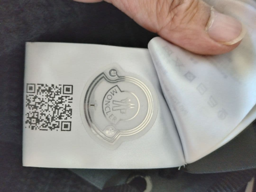 ブラック未使用品 MONCLER × FRAGMENT コラボ ニット帽