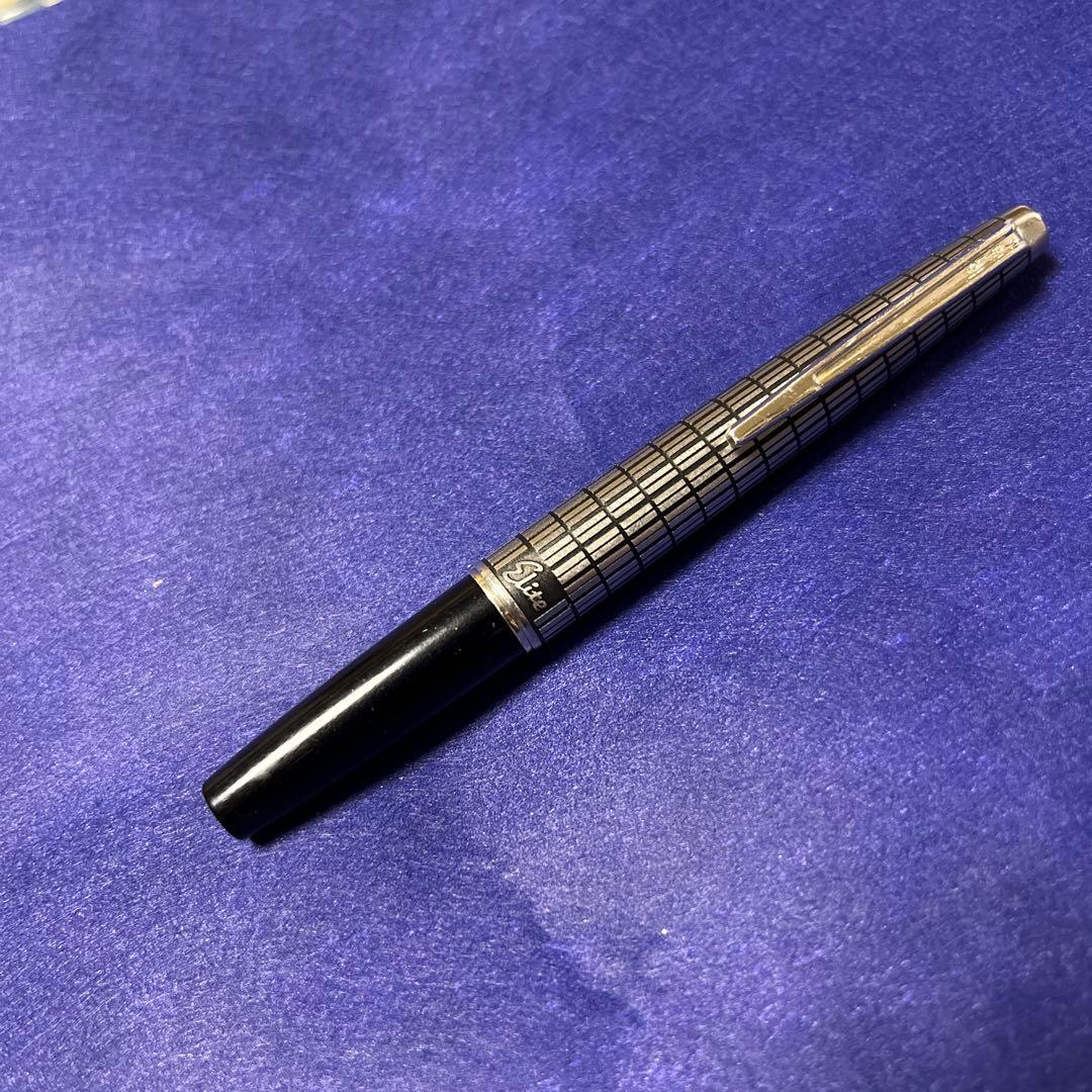 K*o様 パイロットElite 万年筆 18K 750 格子柄