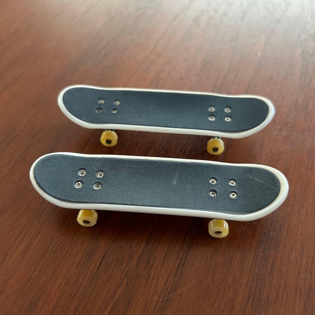 7stars 【THIS IS NOT A GRAPHIC ART BOOK】