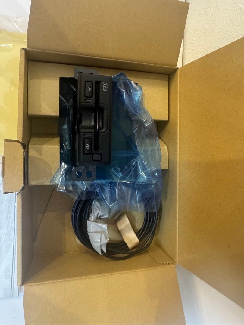 【新品未使用】SUZUKI 純正　ビルトイン　ETC車載器