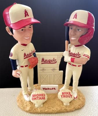 【新品・未開封】エンゼルス　大谷翔平　マイク・トラウト　ダブルボブルヘッド