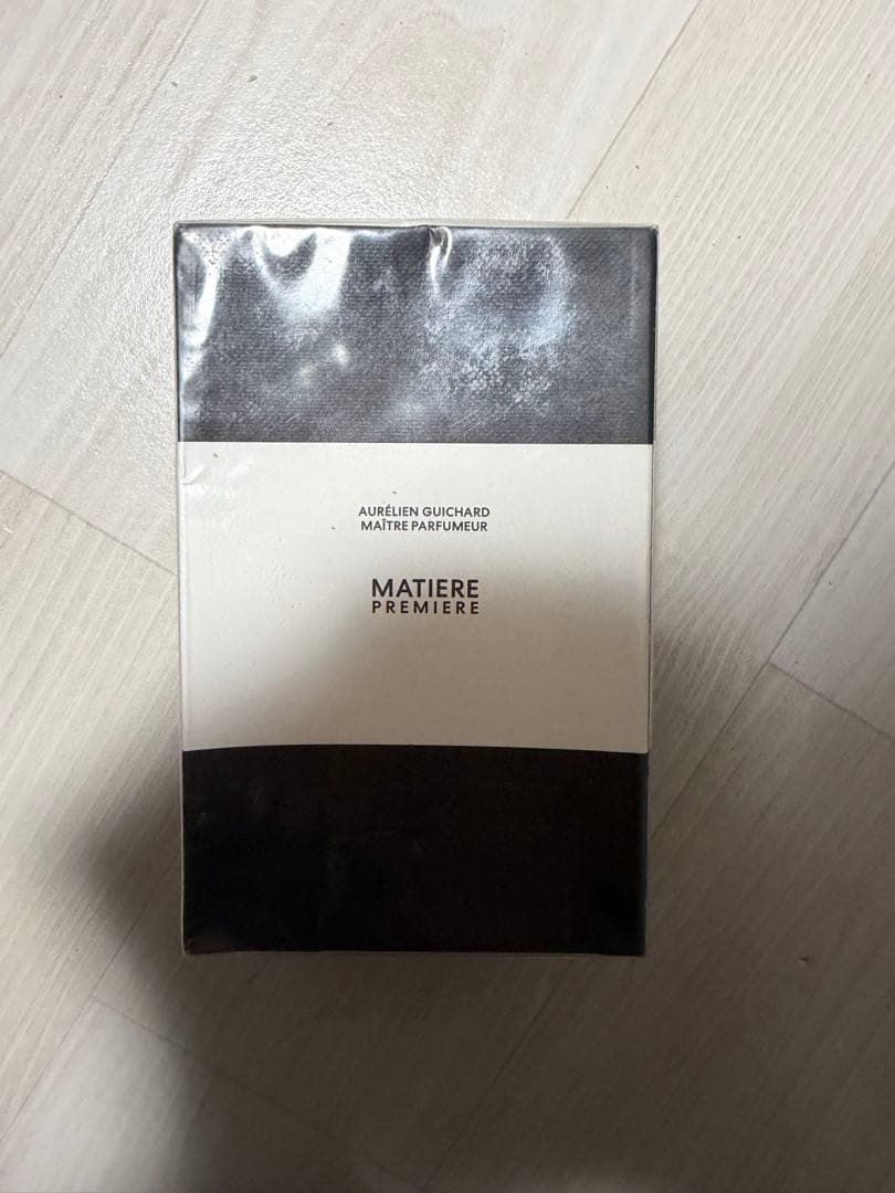 ENCENS SUAVE MATIERE PREMIERE 香水