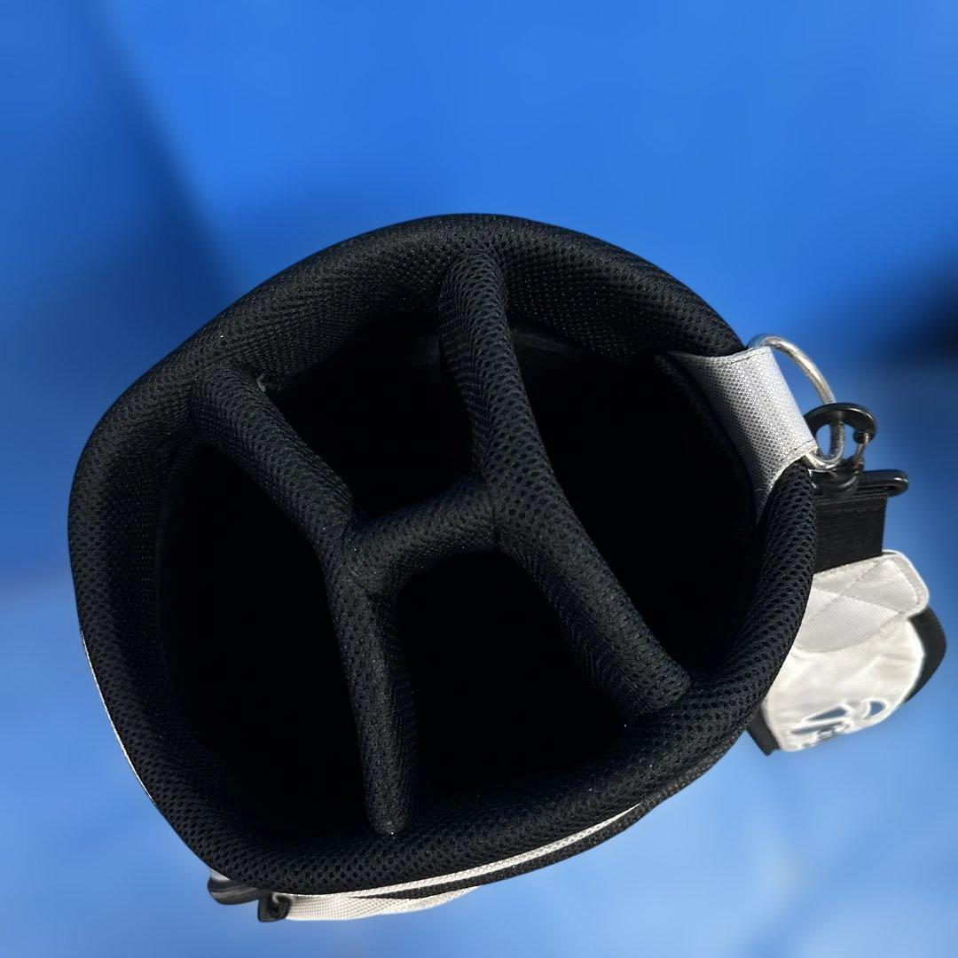 TaylorMade キャディバッグ ブラック・シルバー