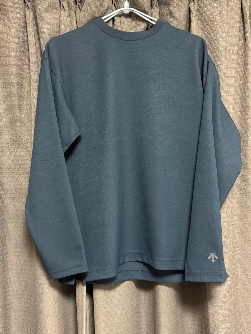 デサントオルテラインI/O ストレッチツイルロングスリーブTシャツ　Lサイズ