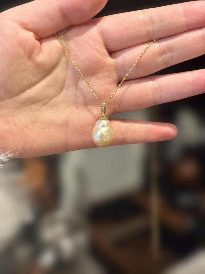 【極美品】南洋真珠 ゴールドパール ひょうたんペンダント 15x16mm希少大珠