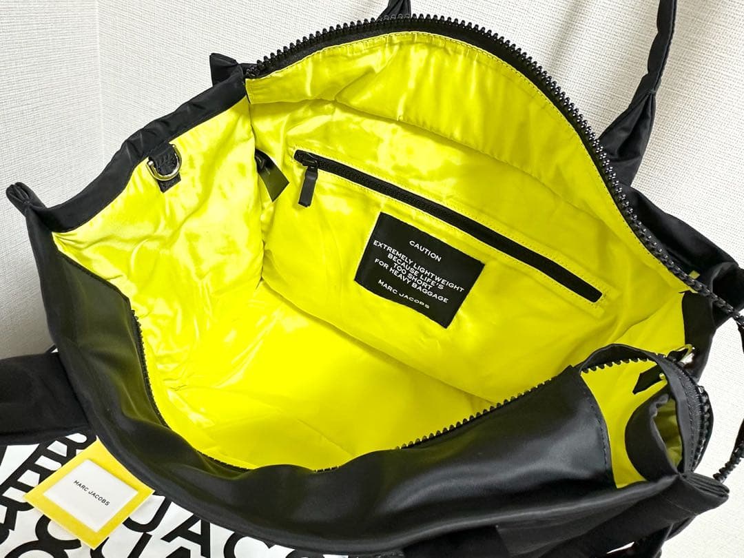 新品★マークジェイコブス ザ パフィー ナイロン ラージ トートバッグ ブラック