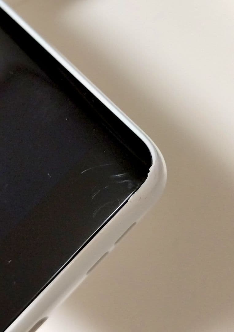 Rakuten Hand 5G ホワイト 本体 P780