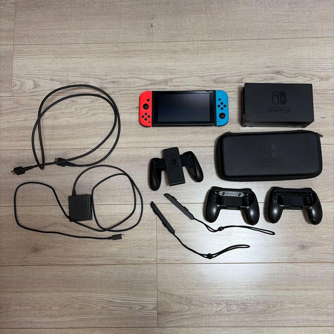 こ*ん様 ニンテンドーSwitch 本体 赤 青 ケース MicroSDカード