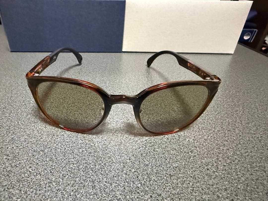 ZEQUE Juno TALEXレンズ イーズグリーン