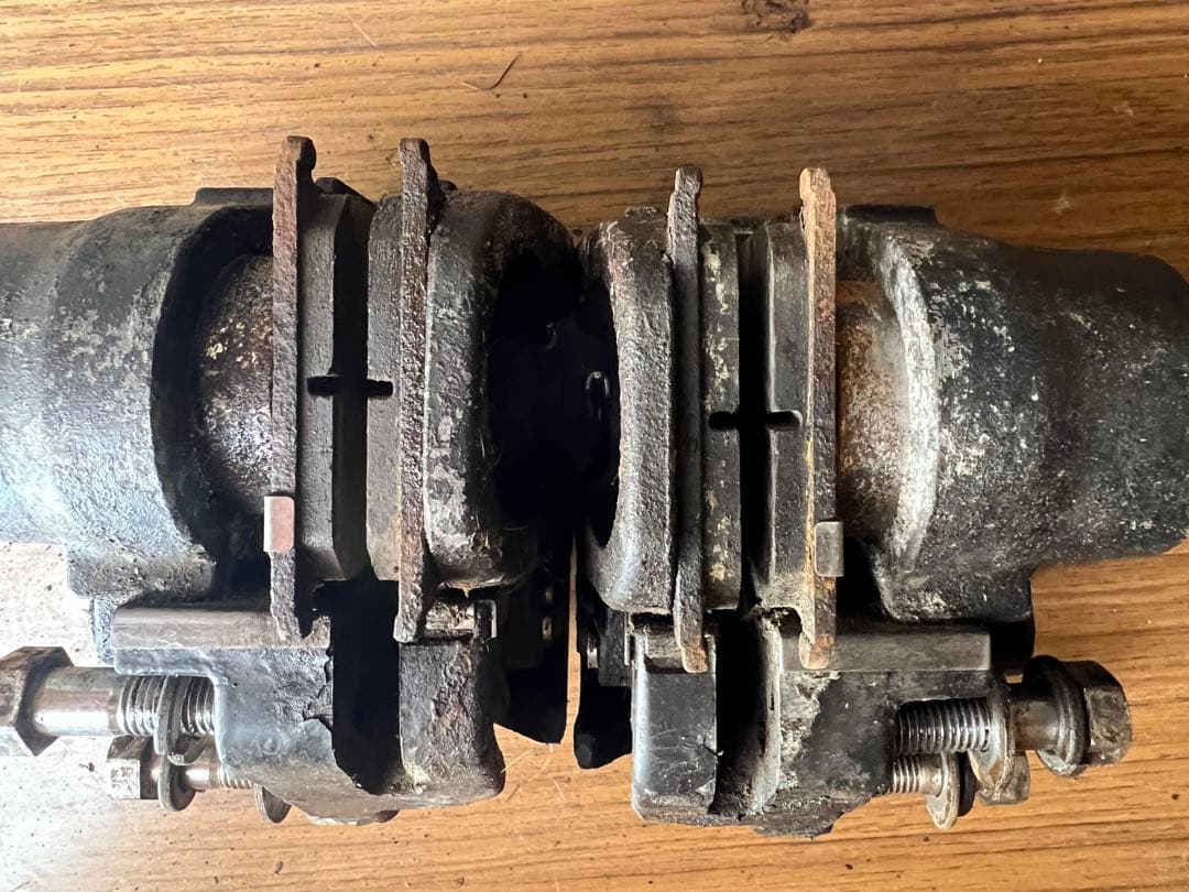 XJ400D純正フロントキャリパー