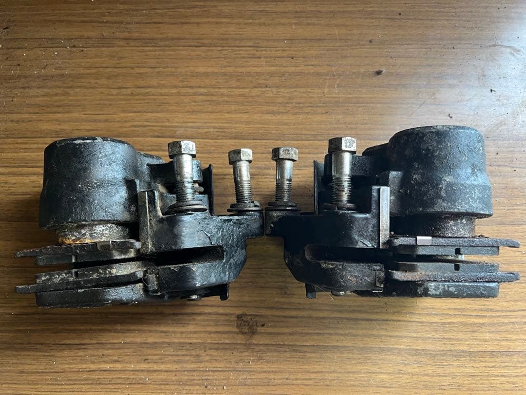 XJ400D純正フロントキャリパー