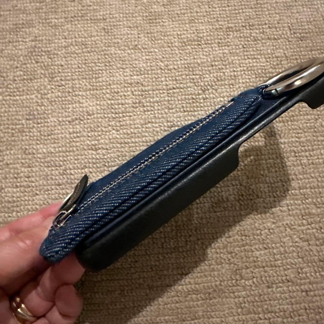 「ajew x red card」iPhone14 Pro 用スマホケース