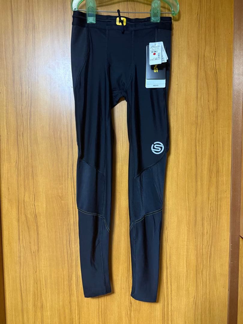 skins 3シリーズ レギンス　Mサイズ