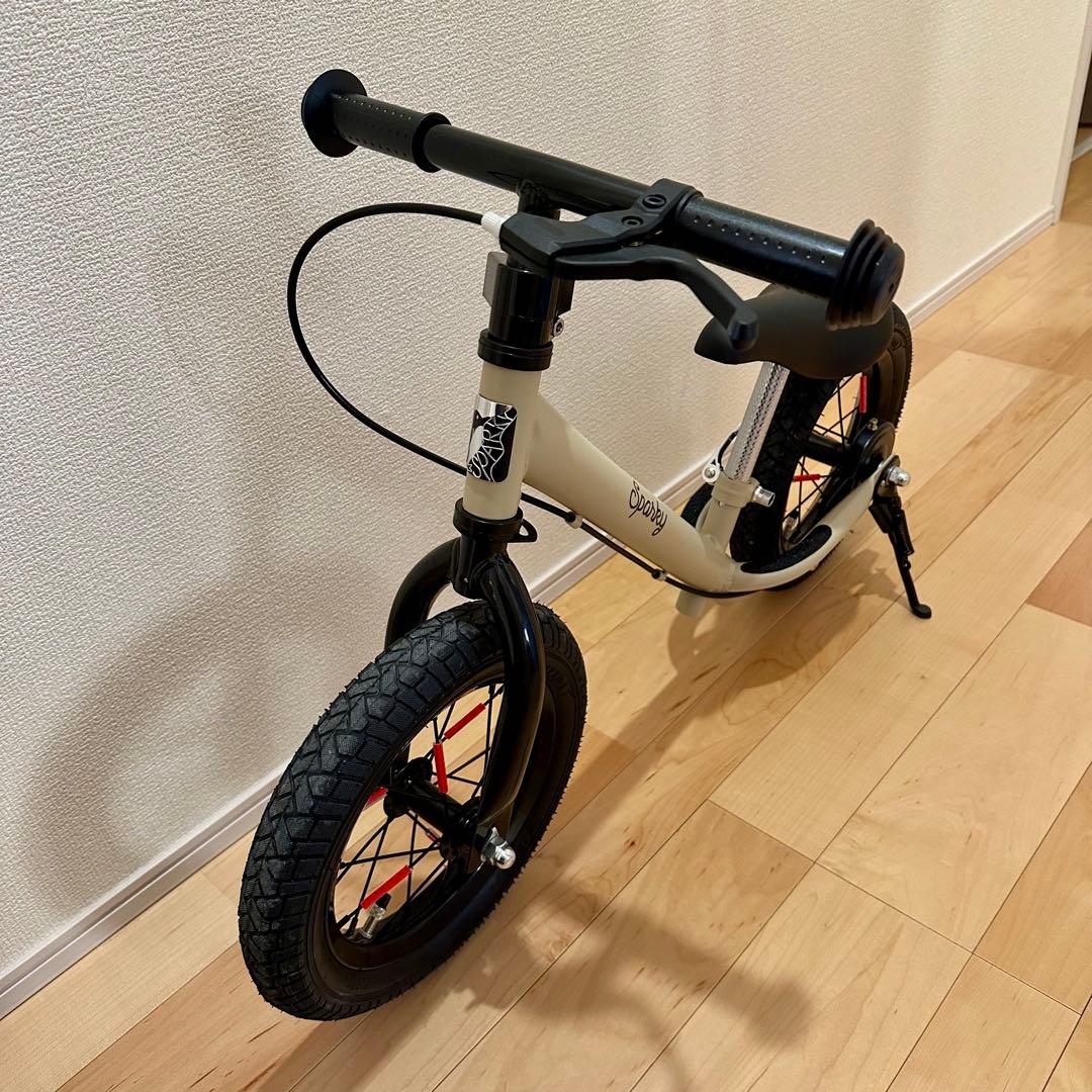 スパーキー ペダルレス キックバイク