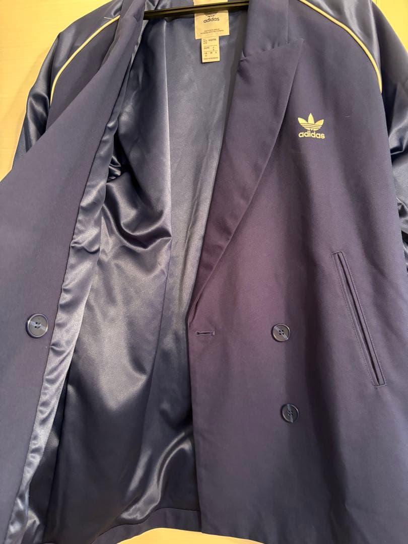 adidas ブルーダブルブレストジャケット