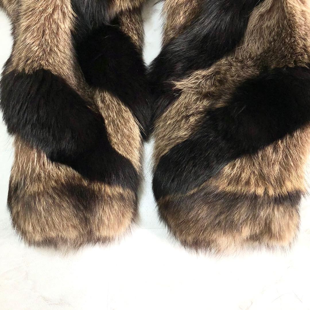 希少✨シルバーフォックス 本毛皮 リアルファーコート デザイン ボリューム◎
