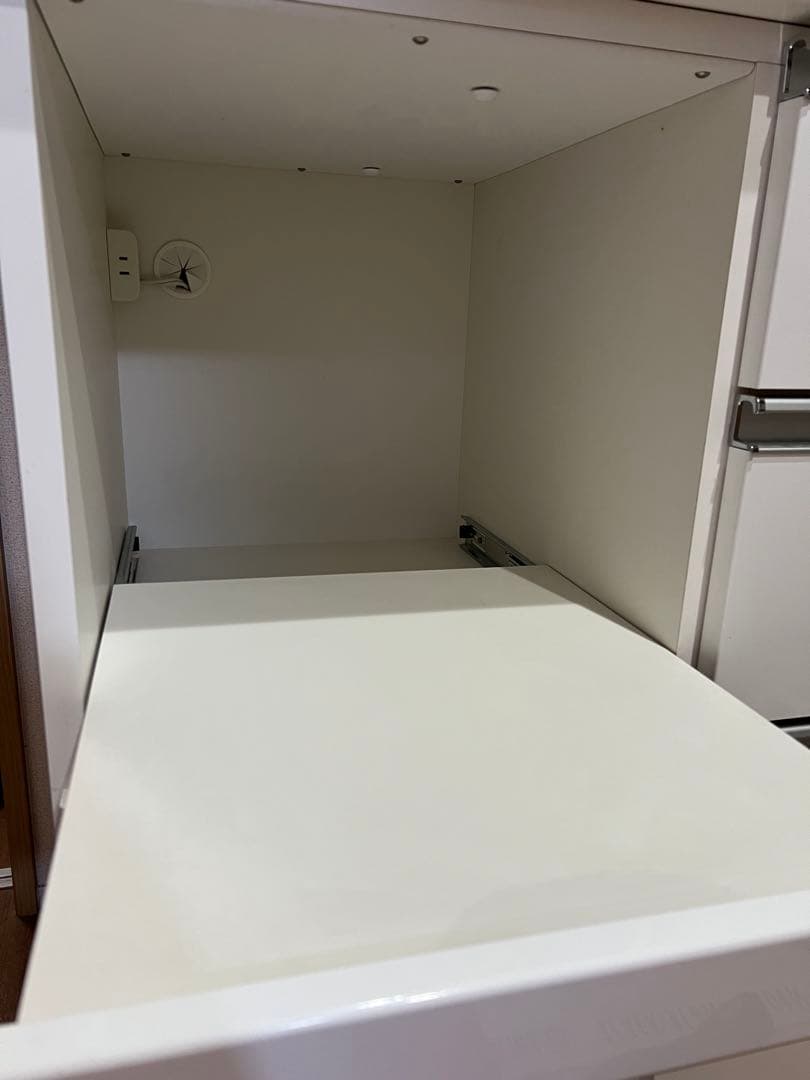 【送料込】ホワイトキッチン収納キャビネット　食器棚　キッチンボード　カップボード