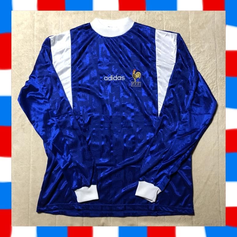 サッカーフランス代表チームのトレーニングウエア ユニフォームadidas