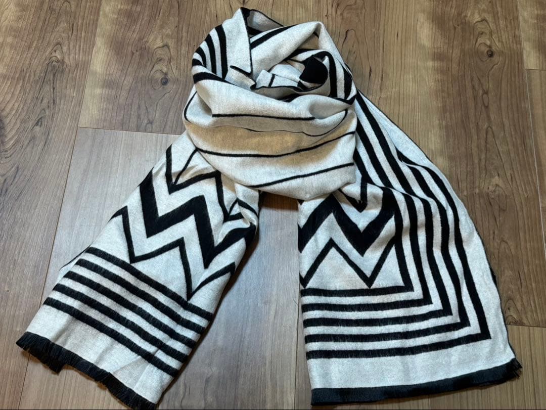 未使用 ルイヴィトン ノベルティ マフラー ブラック ストール